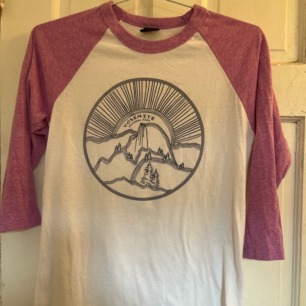 Prairie Mountain Women's purple and white jersey in size small